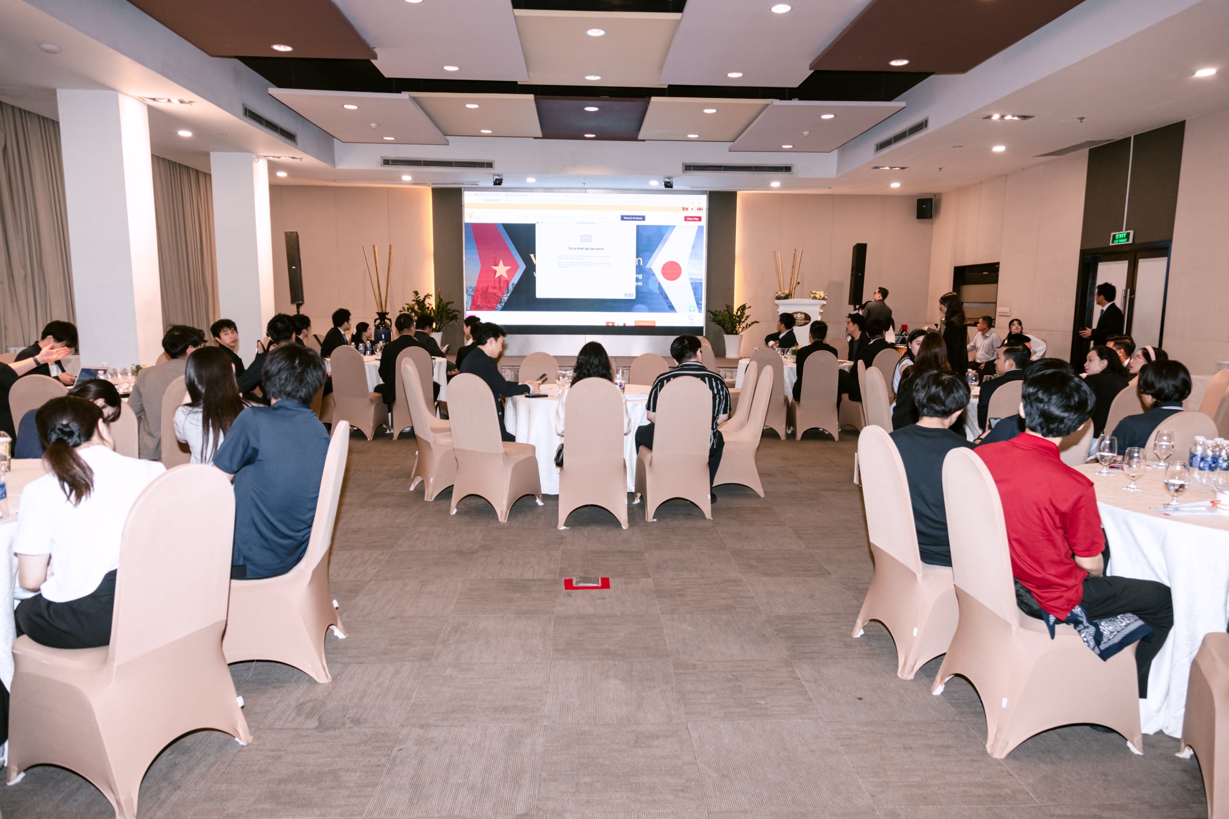 学生ネットワーキング